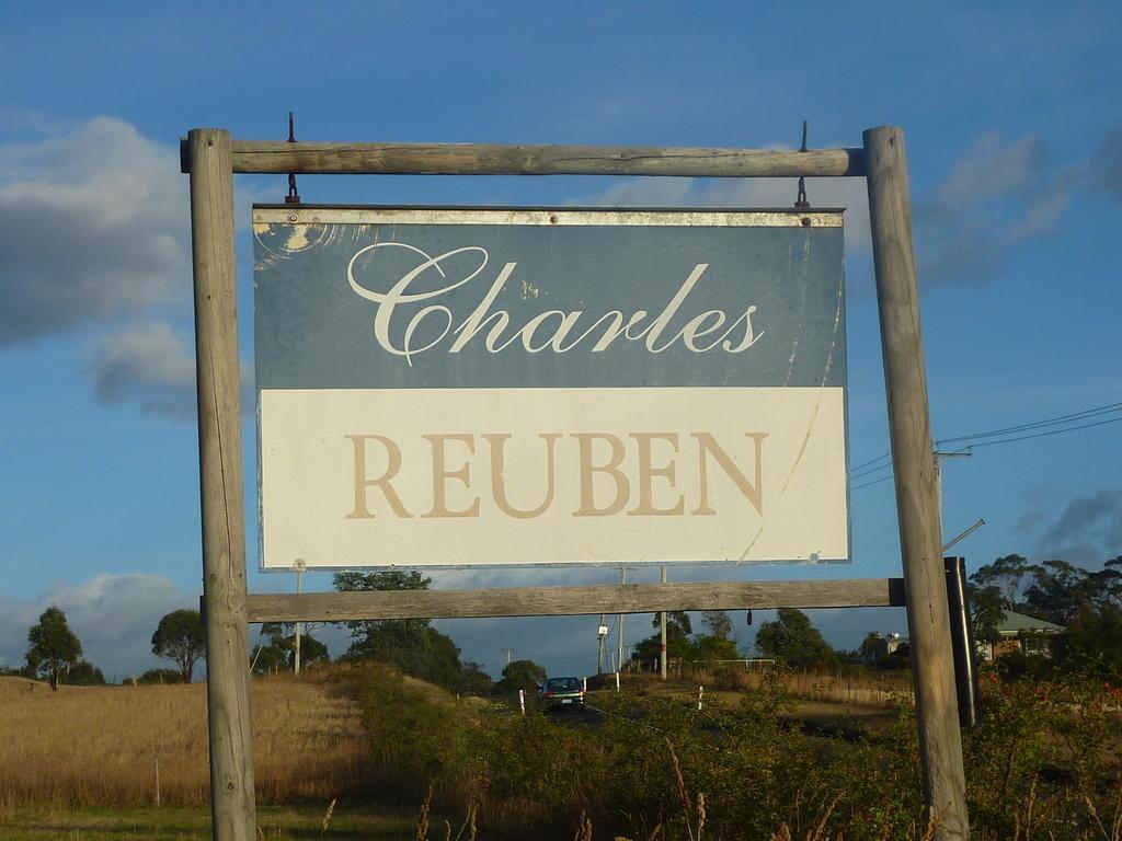 Charles Reuben Estate Guest House Hobart Exterior foto