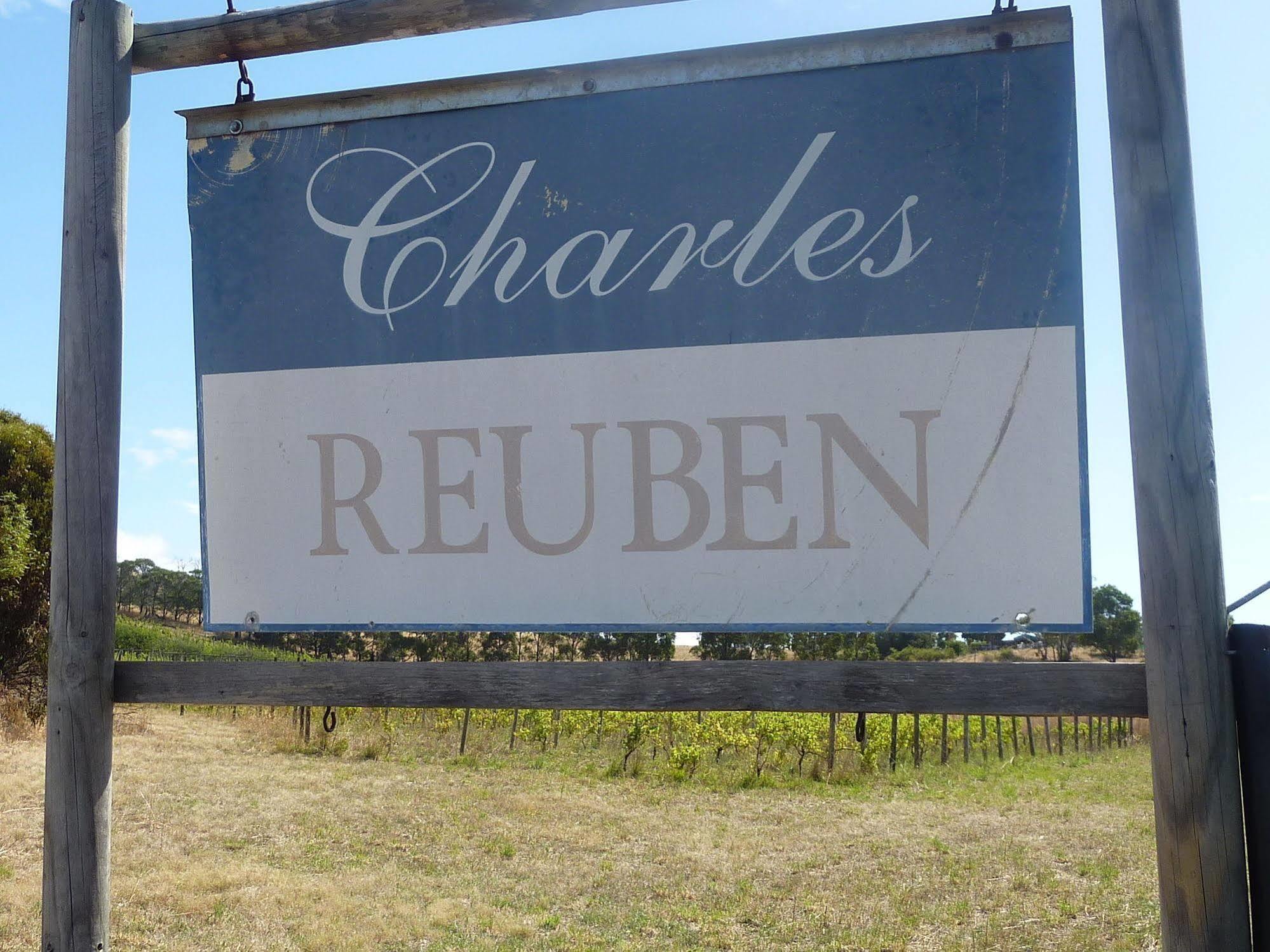 Charles Reuben Estate Guest House Hobart Exterior foto